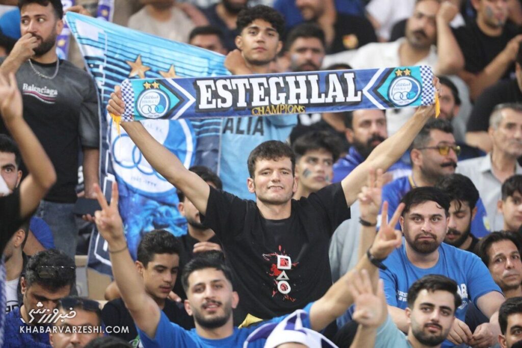 ویدئو | عصبانیت رامین رضیان از استقبال عجیب استقلال ستاره تراکتور