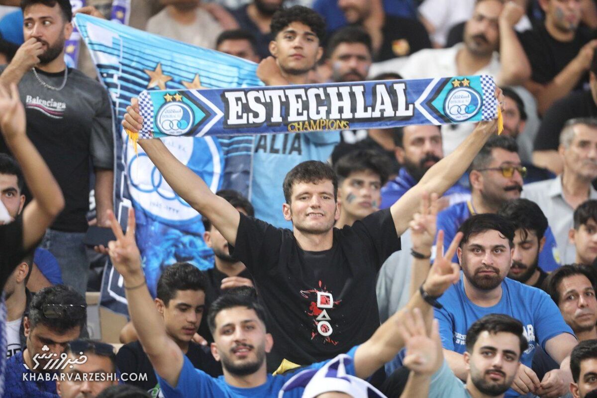 ویدئو | عصبانیت رامین رضیان از استقبال عجیب استقلال ستاره تراکتور