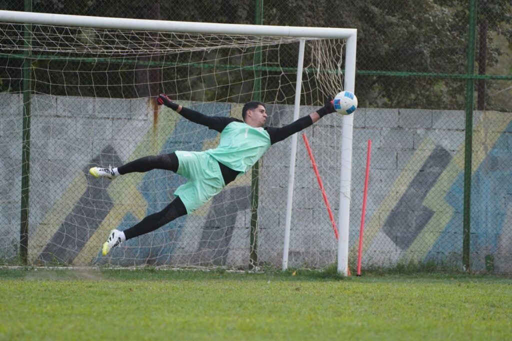 عکس | شیرجه بلند نیاز به گرفتن مکانی دارد!