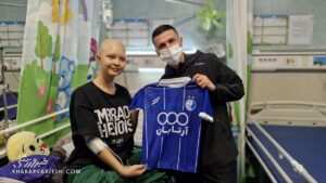 یاسر اسانی پیام استقلال را رساند/ برخاستیم; تو هم بلند شو! + عکس