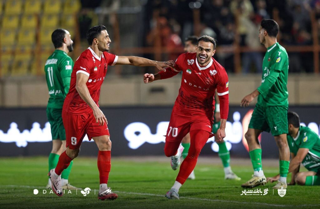 عکس رابطه عاشقانه یک پرسپولیسی با اسمار