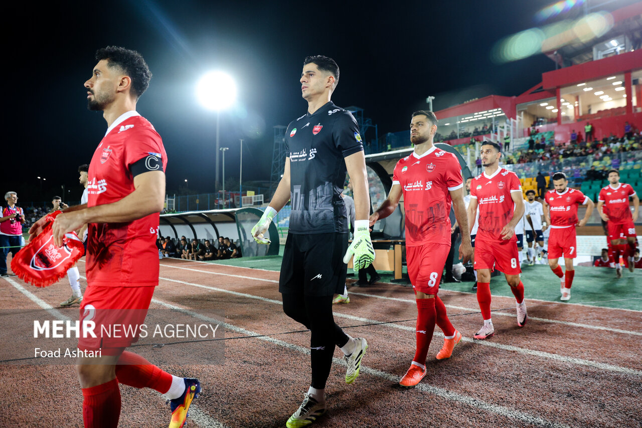 جیب های پر از پول خودی های پرسپولیس مقابل استقلال - خبرگزاری مهر ایران و جهان